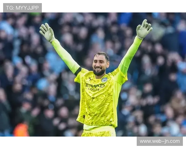 多纳鲁马屡献神扑，争议进球中成曼城最后防线